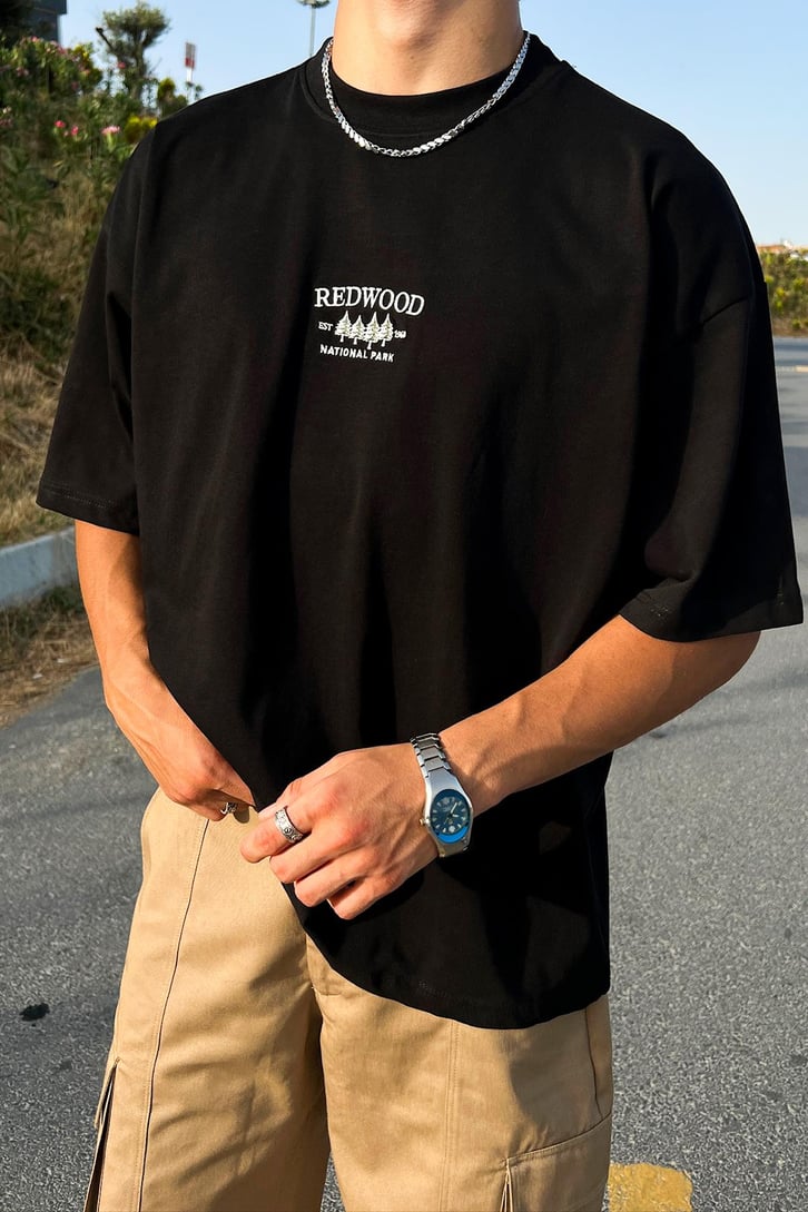 Red Wood Nakışlı Oversize Tişört