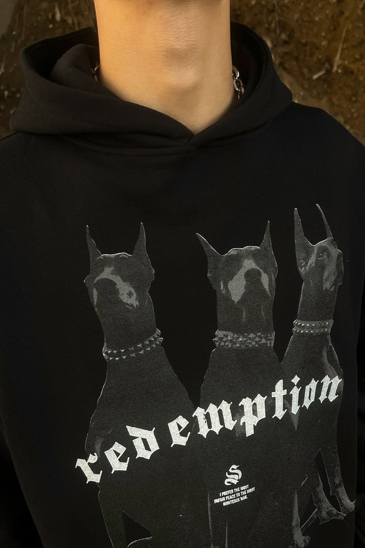 Redemption Doberman Baskılı Siyah Sweatshir