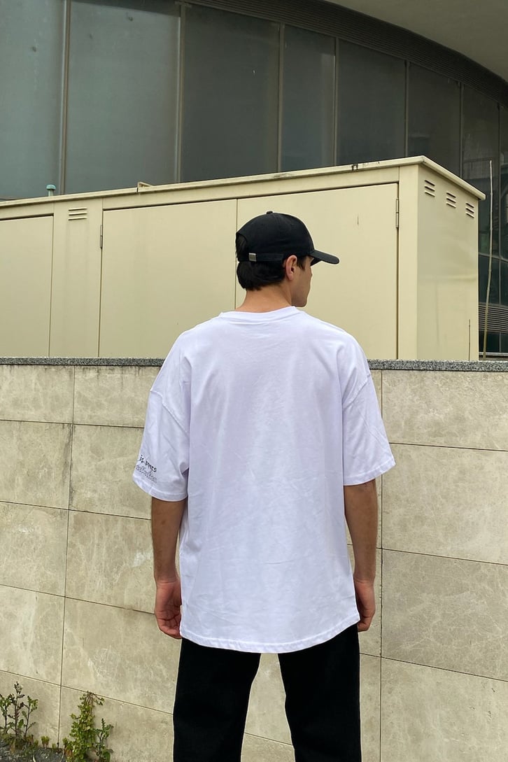 Reflection Oversize Printed Beyaz Tshirt