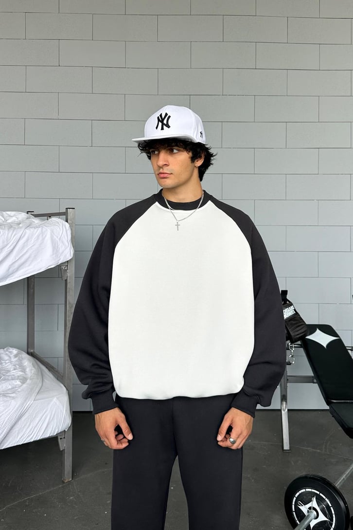 Reglan Kol Basic Oversize Sweatshirt