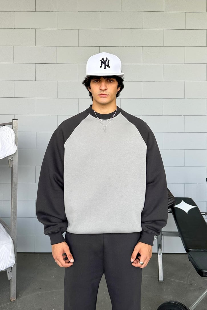 Reglan Kol Basic Oversize Sweatshirt