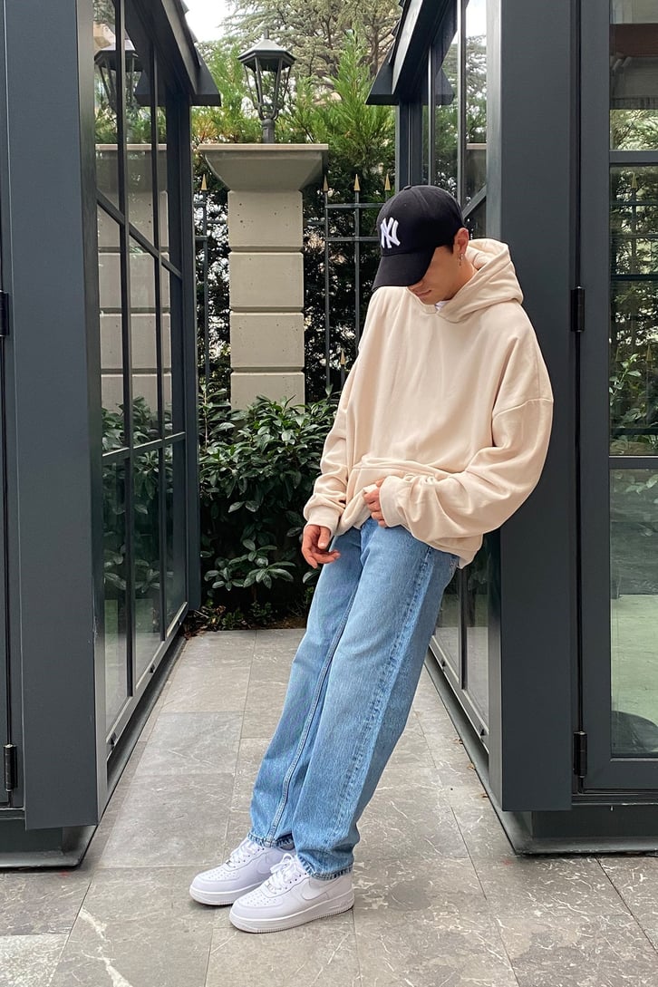 REGULAR FIT BASIC HOODIE