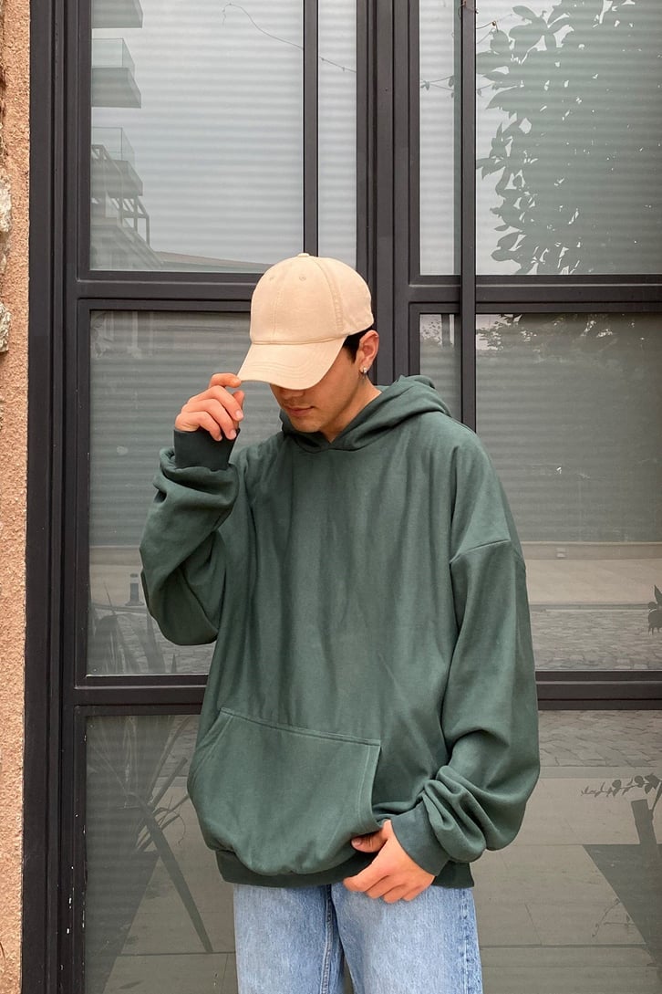 REGULAR FIT BASIC HOODIE