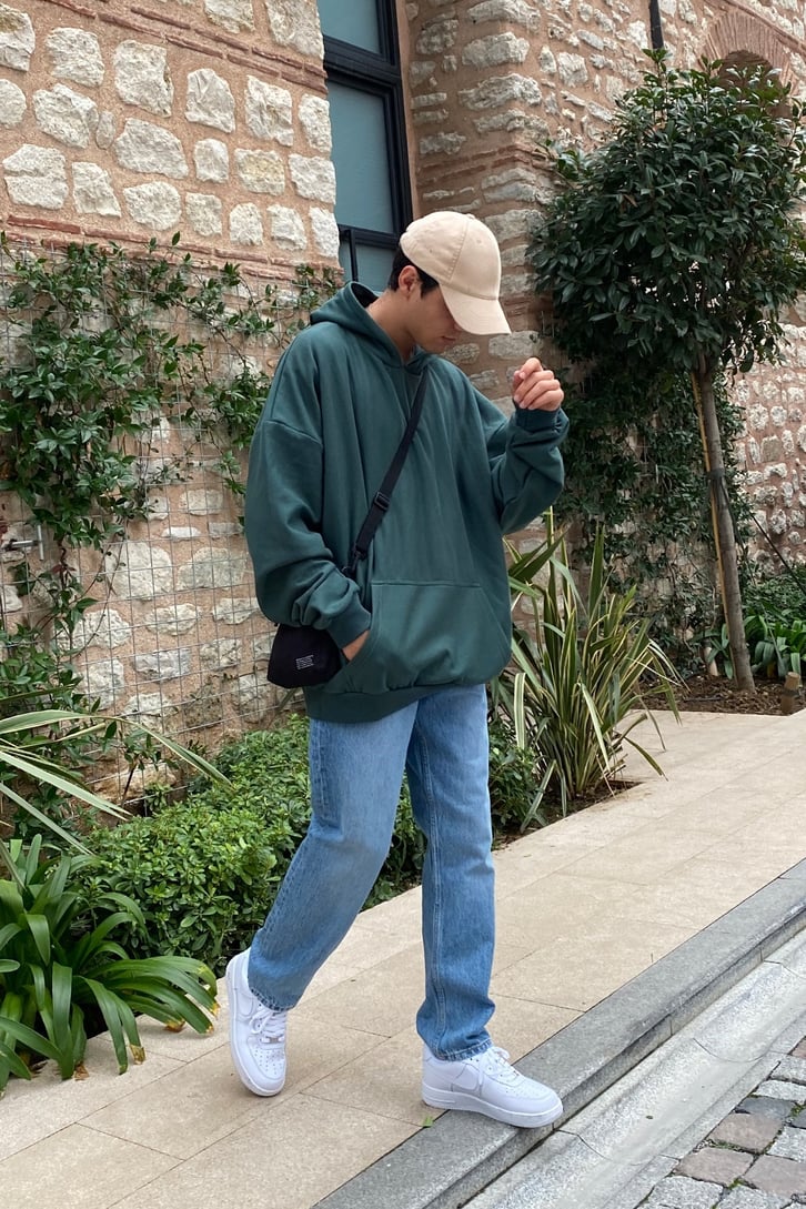 REGULAR FIT BASIC HOODIE