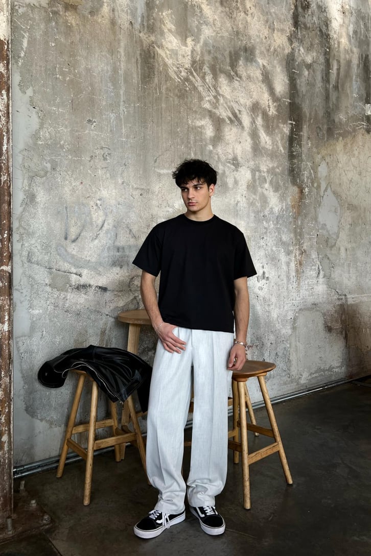 Regular Fit Siyah Basic Tişört