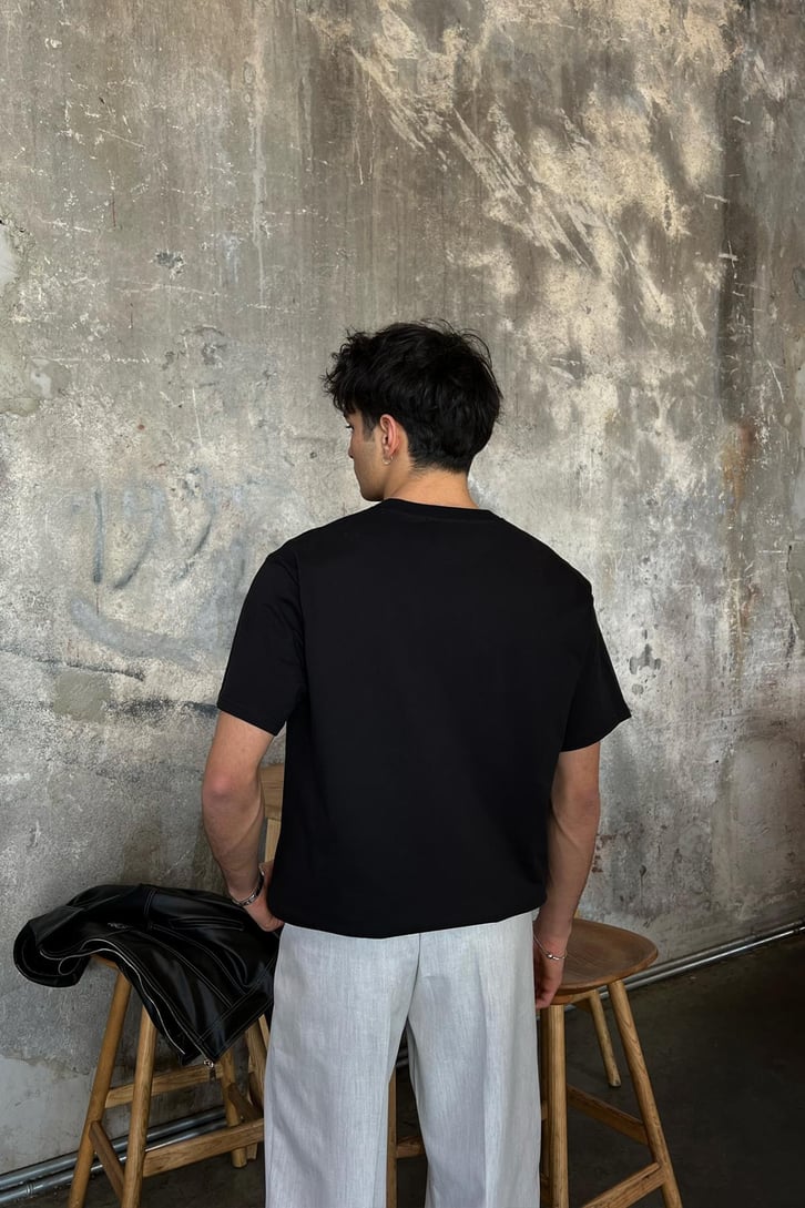 Regular Fit Siyah Basic Tişört