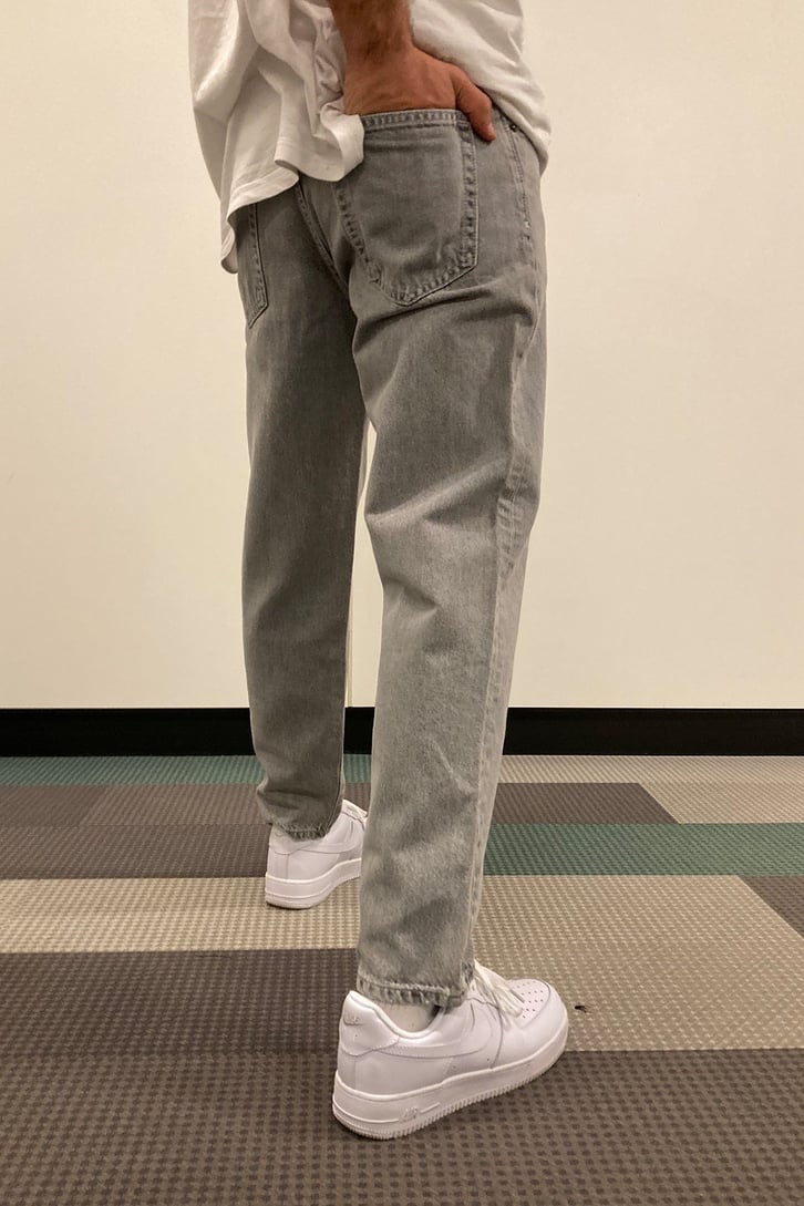 REGULAR FIT TAŞLAMALI JEAN