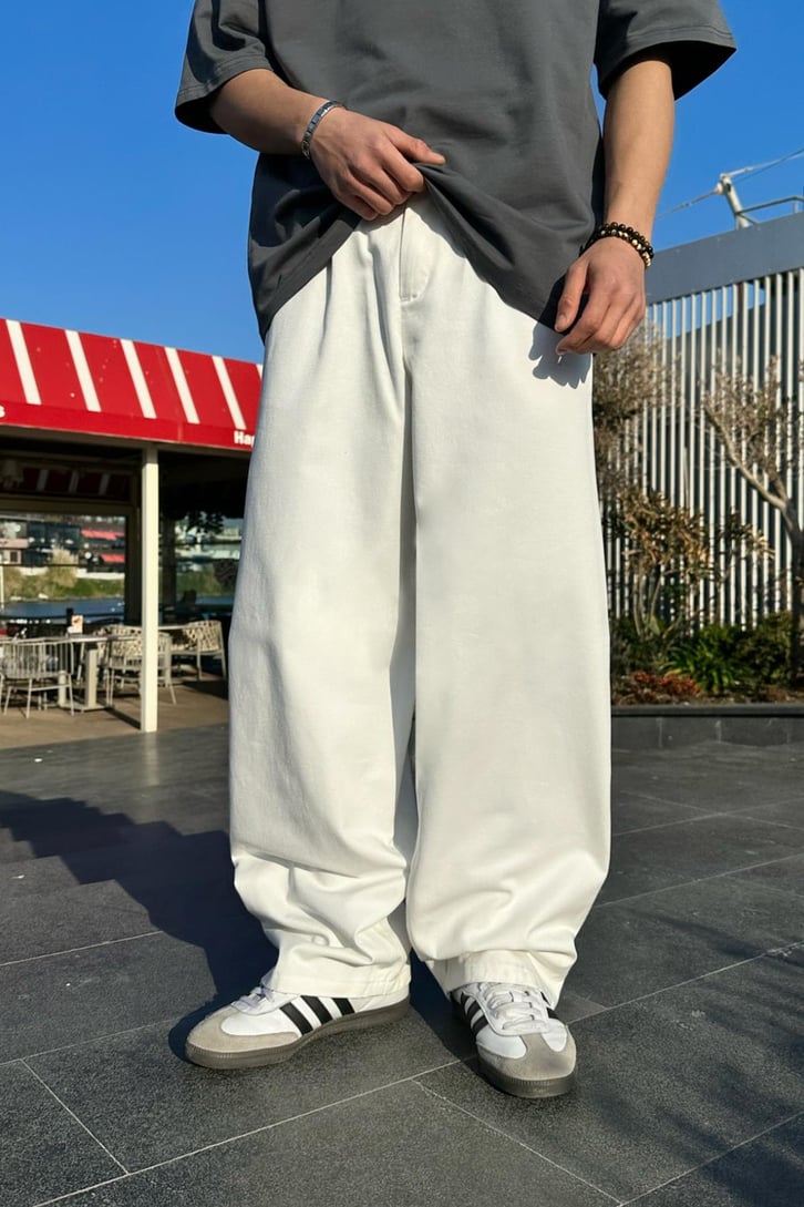 Relax Fit Beyaz Gabardin Pantolon