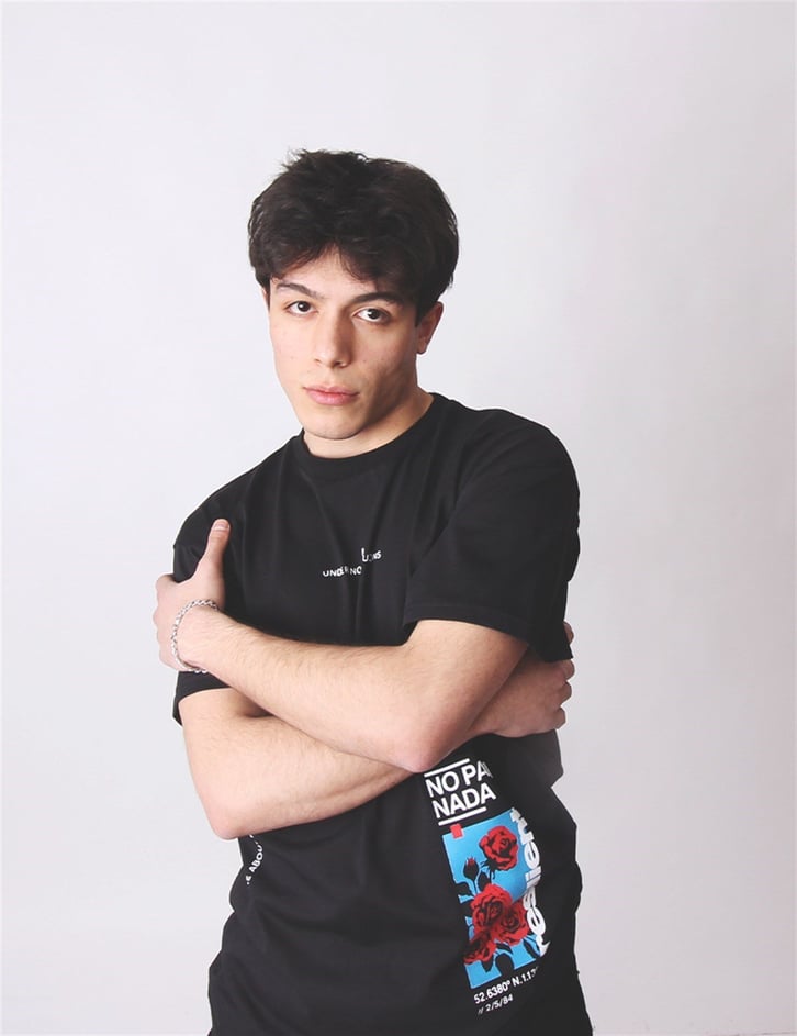 RELAXED FIT BASKILI TSHIRT