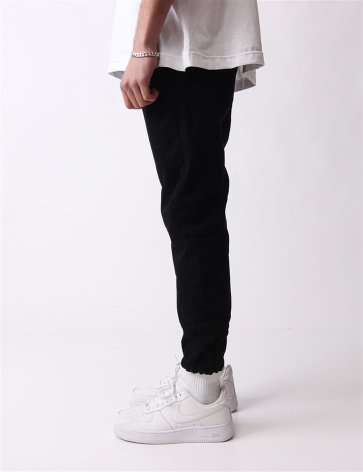 RELAXED FIT JOGGER JEAN