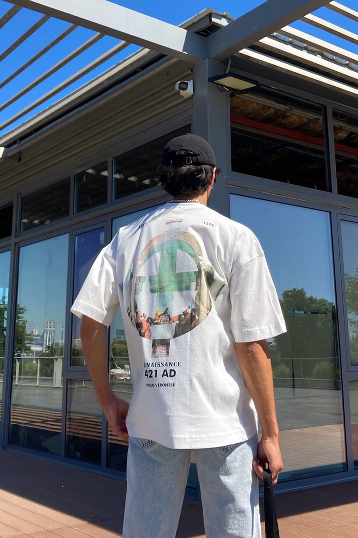 Renaissance Baskılı Beyaz Oversize Tshirt