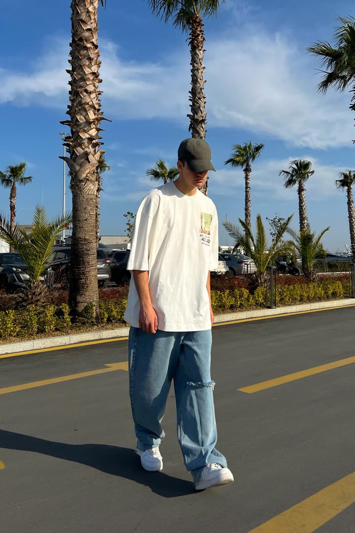Renaissance Baskılı Ekru Oversize Tshirt