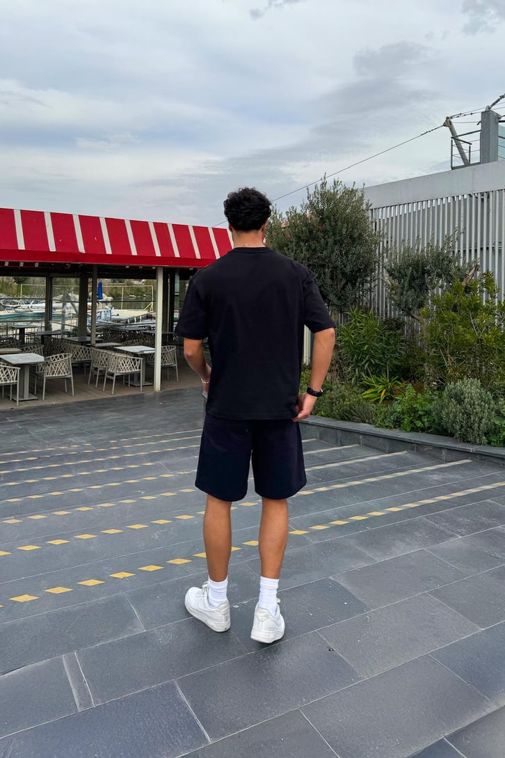 Retro Nakışlı Oversize Tişört