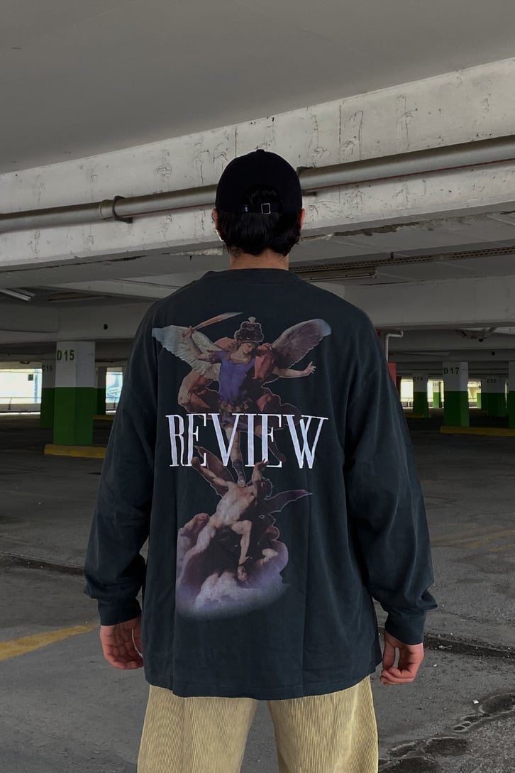 Review Titans War Oversize Washed Sweatshirt