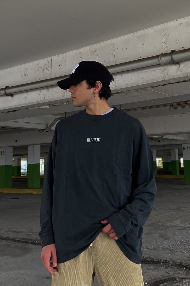 Review Titans War Oversize Washed Sweatshirt