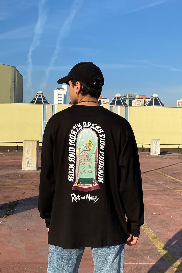 Rick&Morty Oversize Printed Longsleeve Tee