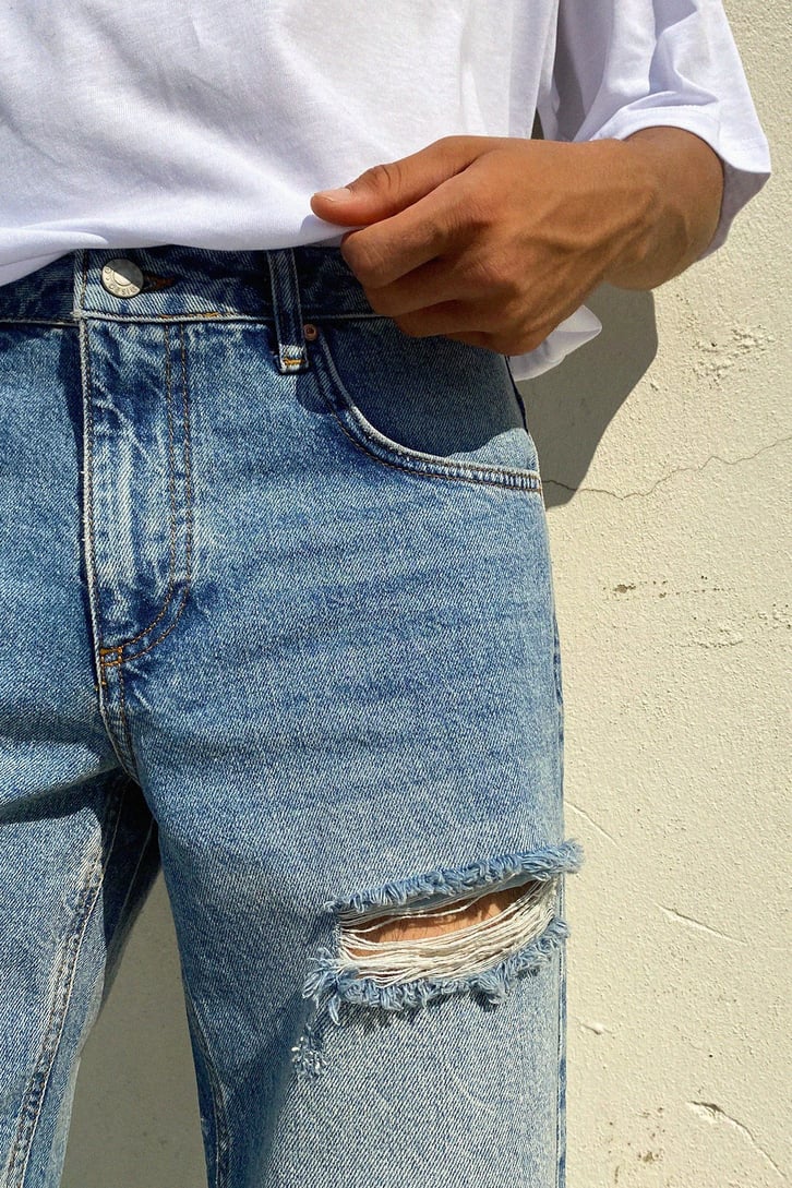 Ripped Buz Mavi Mom Fit Jean