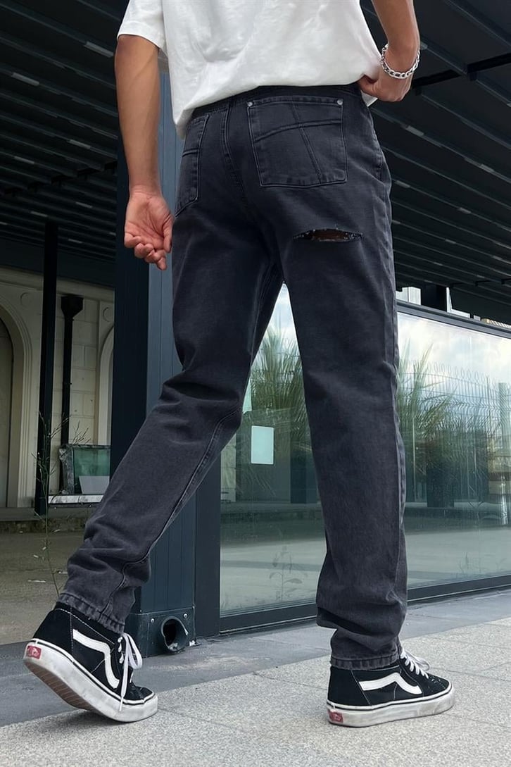 Ripped Detail Acid Wash Regular Fit