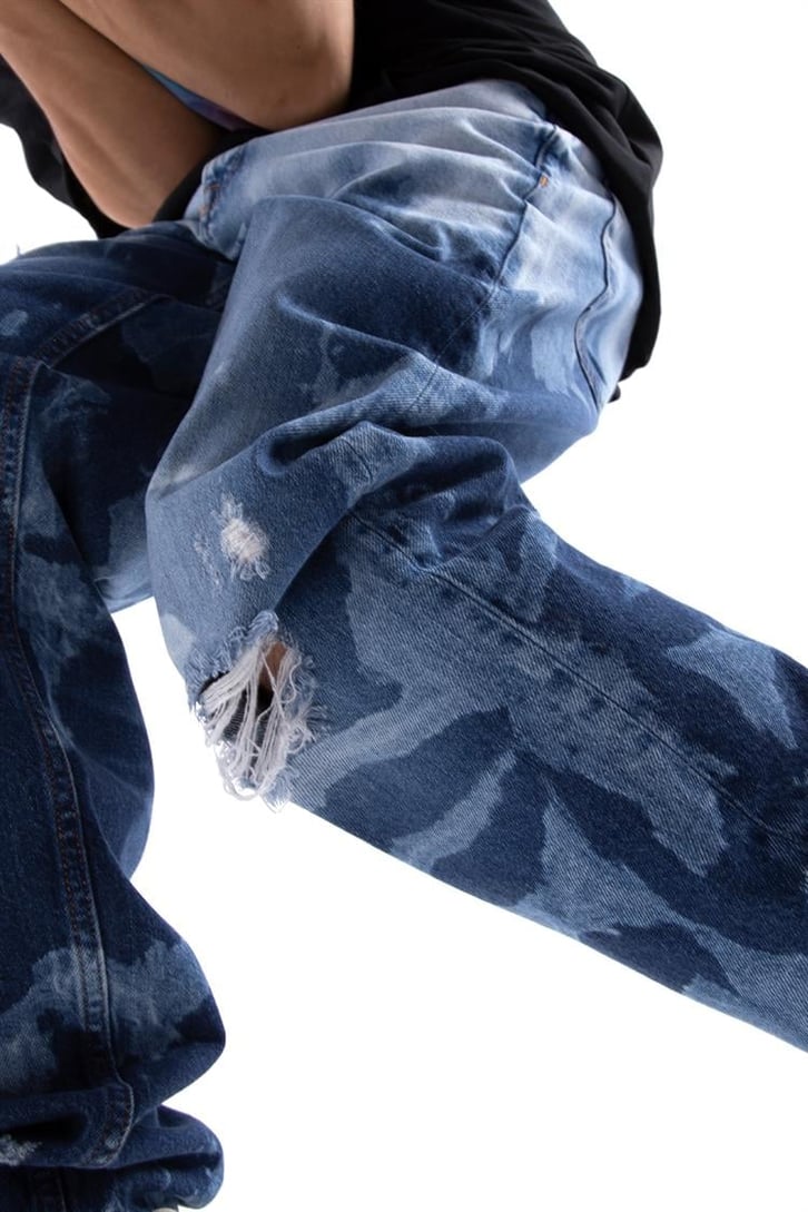 Ripped Detail Batik Desen Mavi Regular Fit Jean