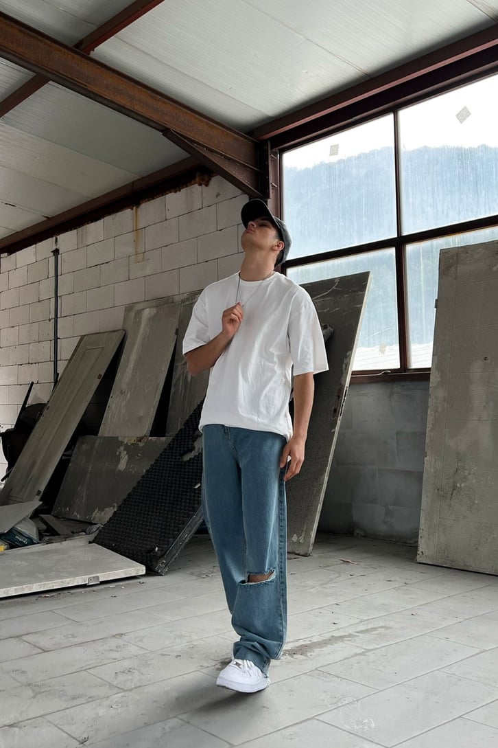 Ripped Detail Buz Mavi Baggy Jean