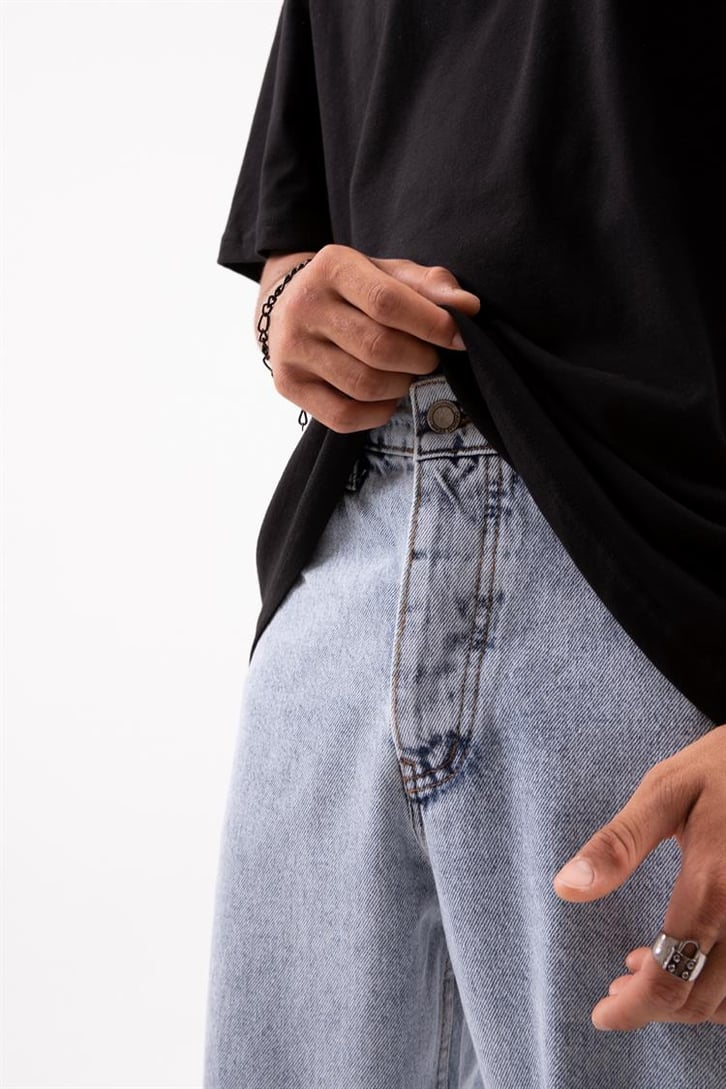 Ripped Detail Buz Mavi Baggy Jean