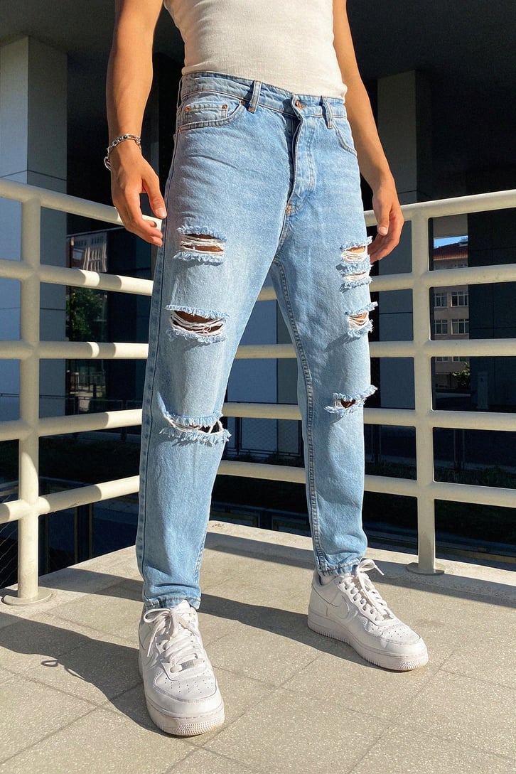 Ripped Detail Buz Mavi Mom Fit Jean