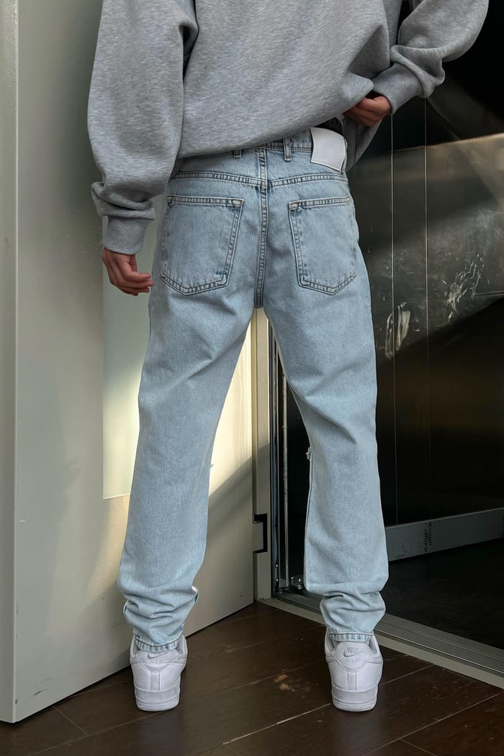 Ripped Detail Buz Mavi Regular Fit Jean