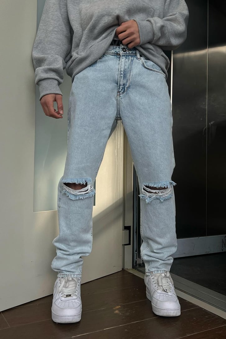 Ripped Detail Buz Mavi Regular Fit Jean