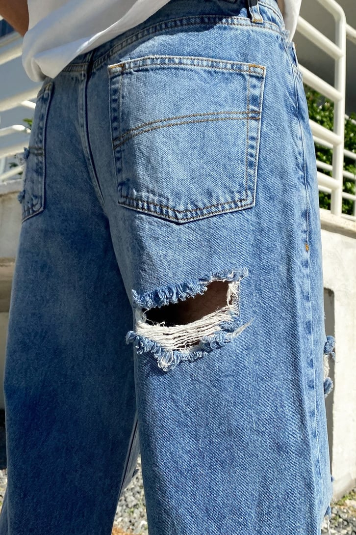 Ripped Detail Mavi Baggy Jean