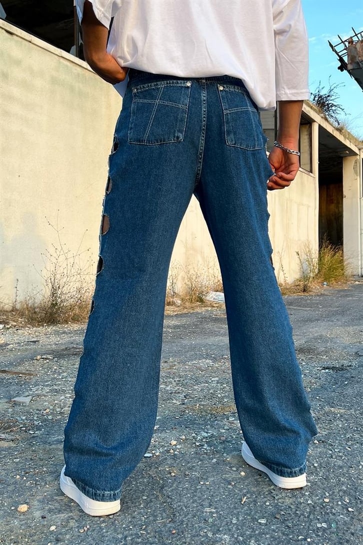 Ripped Detail Mavi Parçalı Baggy Jean