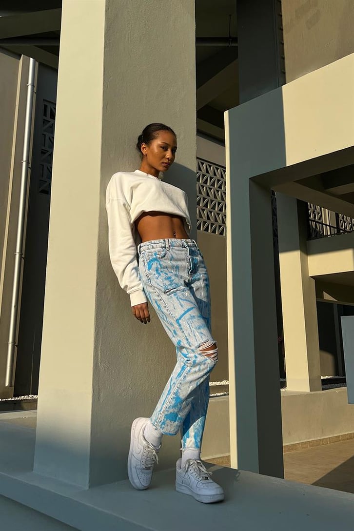 Ripped Detail Painted Mavi Mom Fit Jean