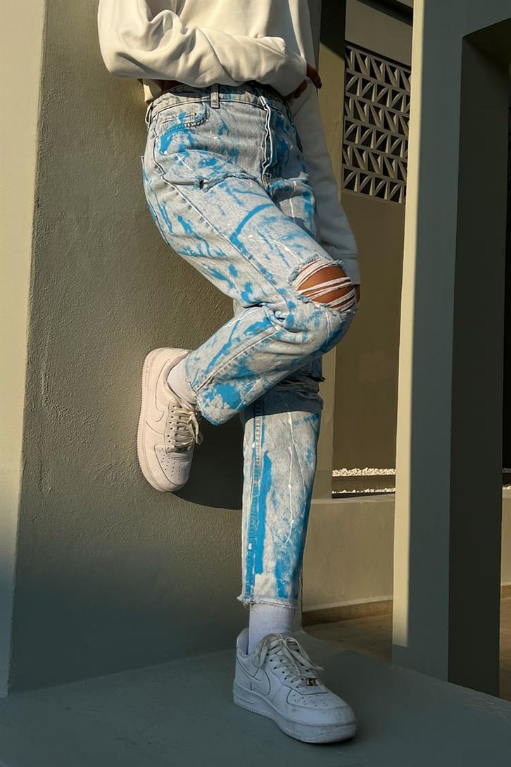 Ripped Detail Painted Mavi Mom Fit Jean