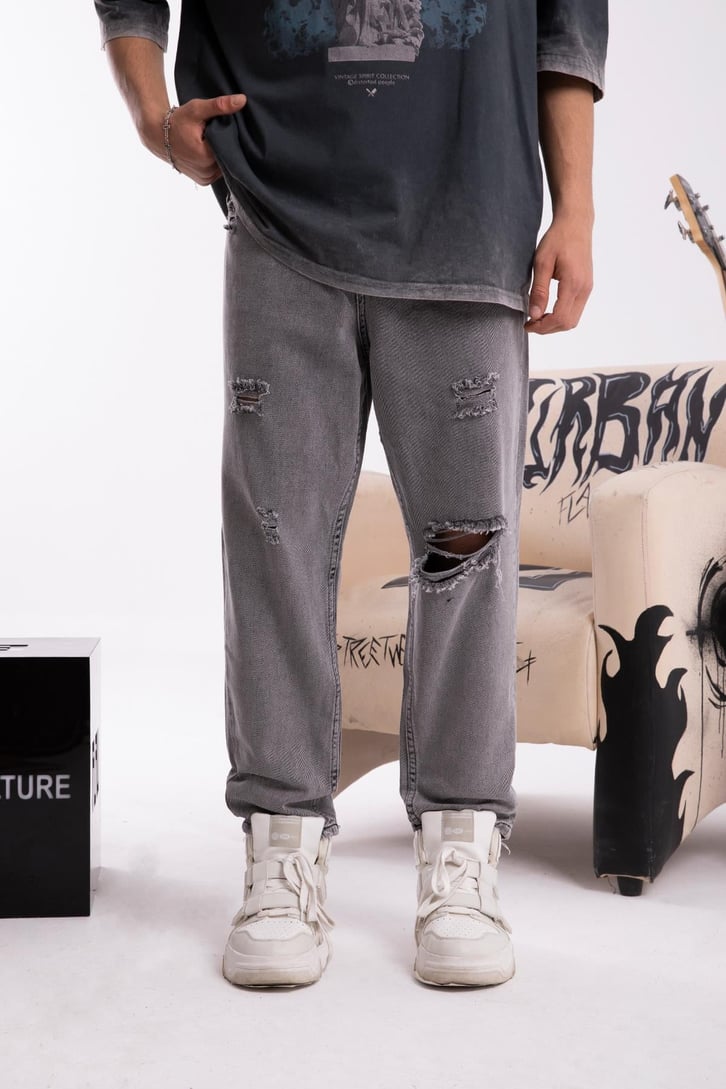 Ripped Detail Regular Fit Jean