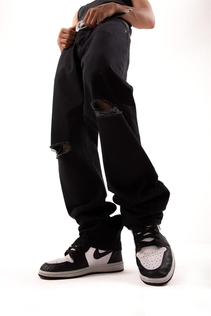 Ripped Detail Siyah Baggy Jean
