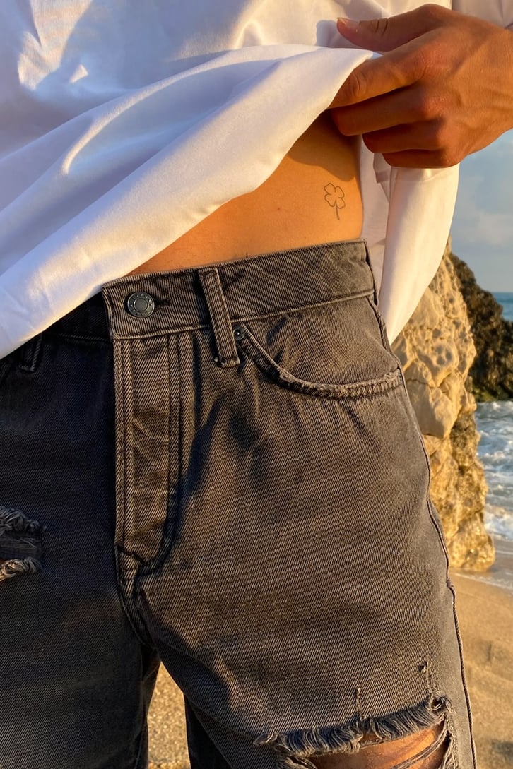 Ripped Detail Siyah Kot Şort