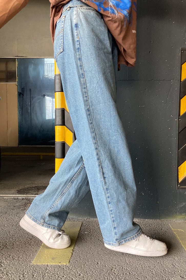 RIPPED LOSSE FIT BAGGY JEAN
