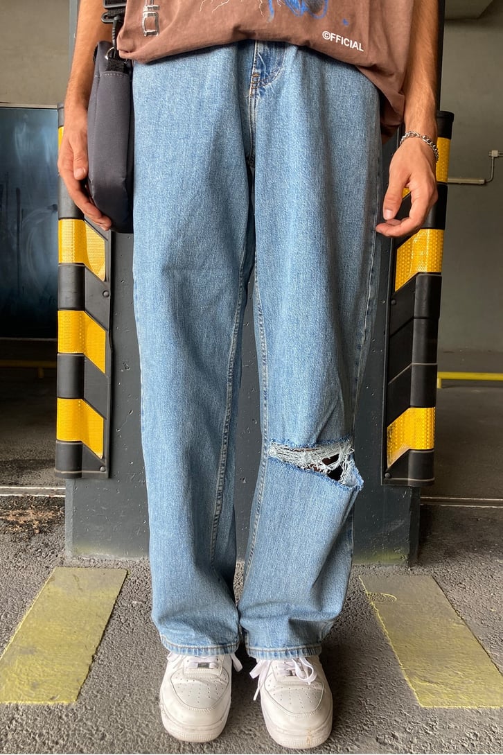 RIPPED LOSSE FIT BAGGY JEAN