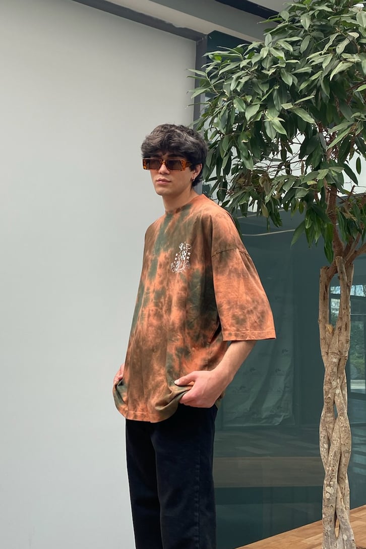 Royal Emblem Baskılı Batik Oversize Tshirt