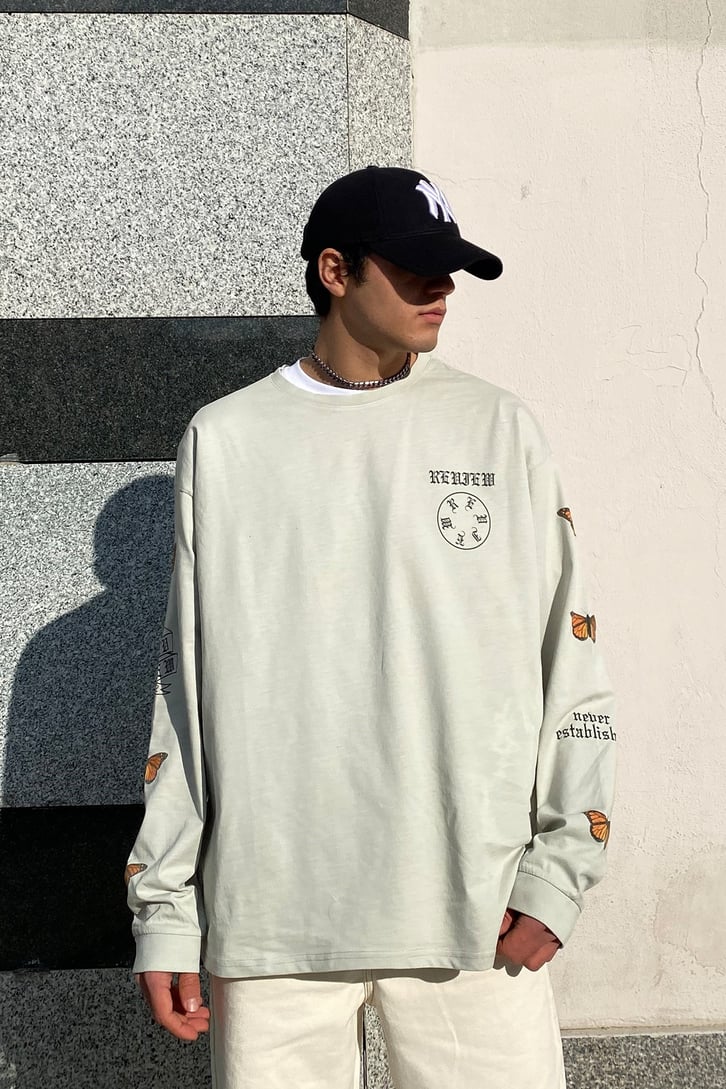 RV Never Established Oversize Ecru Sweatshirt