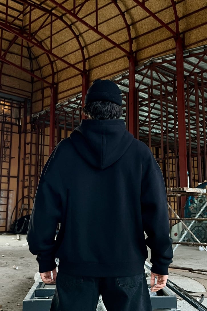 Rv Star Nakışlı Zip Siyah Oversize Sweatshirt