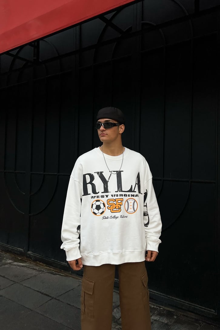 Ryla Baskılı Ekru Oversize Sweatshirt