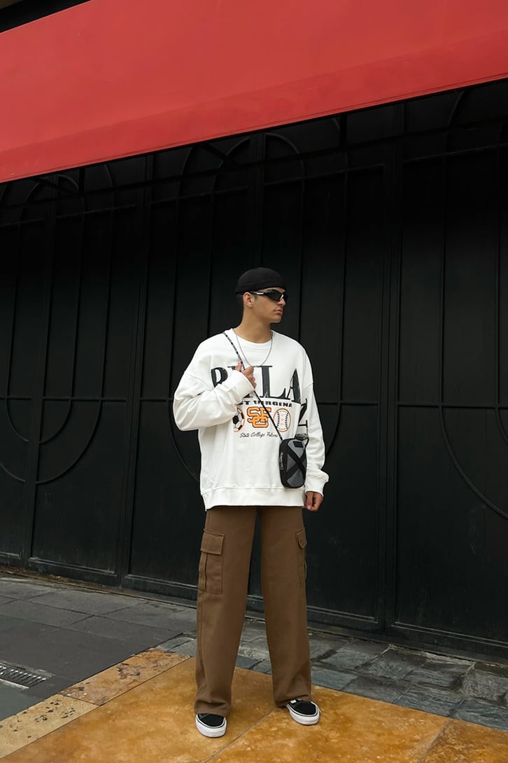 Ryla Baskılı Ekru Oversize Sweatshirt