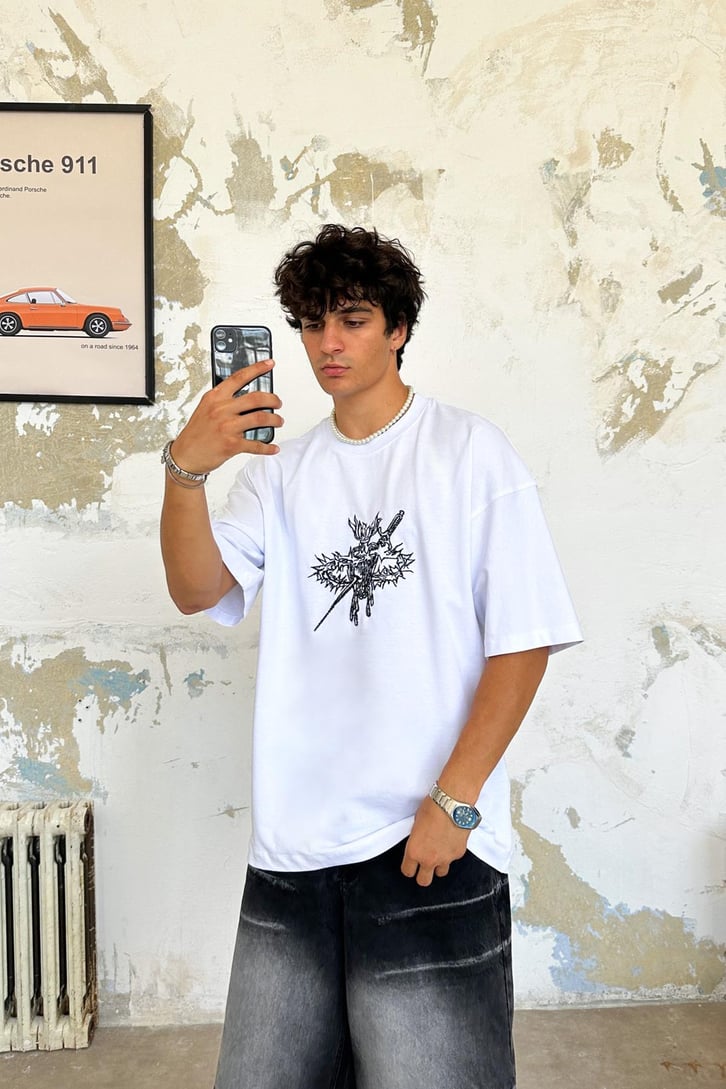Samurai Nakışlı Oversize Tişört