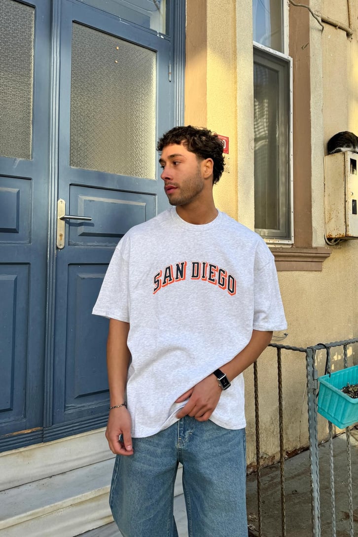 San Diego Baskılı Oversize Tişört