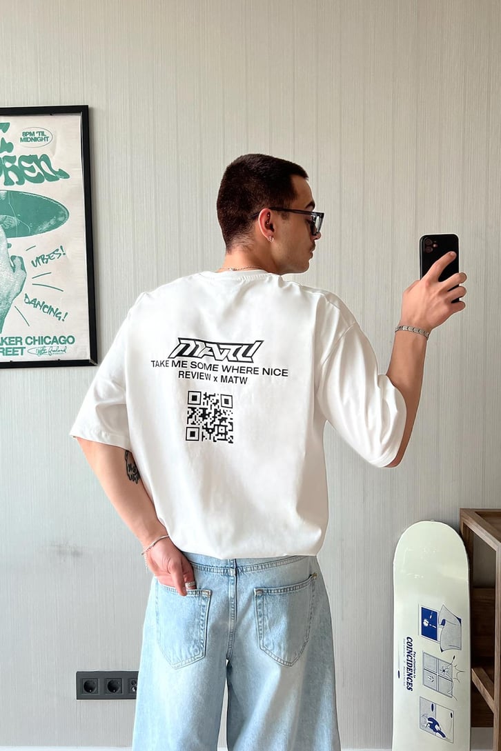 Scan the Qr Baskılı Oversize Tişört