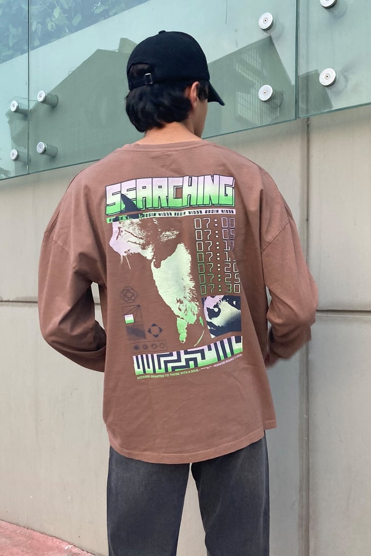 SEARCHING BASKILI OVERSIZE TSHIRT