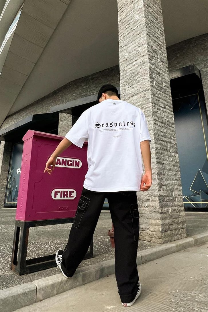 Seasonless Beyaz Oversize Tişört