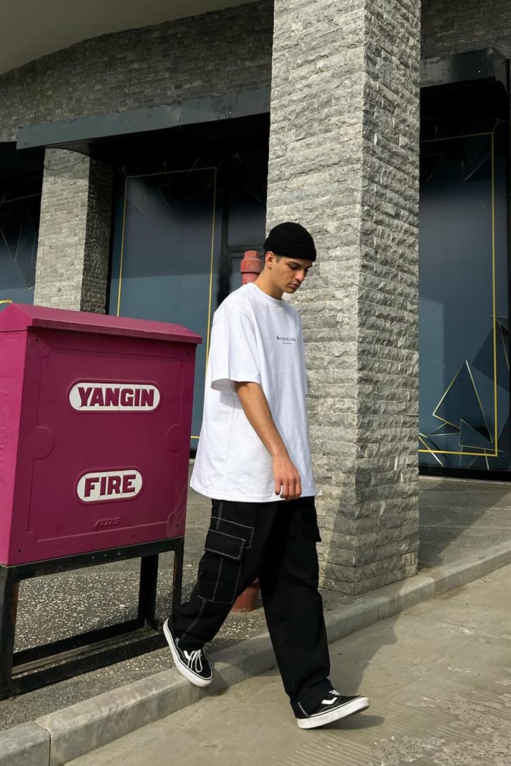 Seasonless Beyaz Oversize Tişört