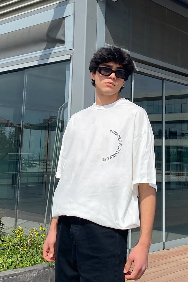 Semi Circle Baskılı Beyaz Oversize Tshirt