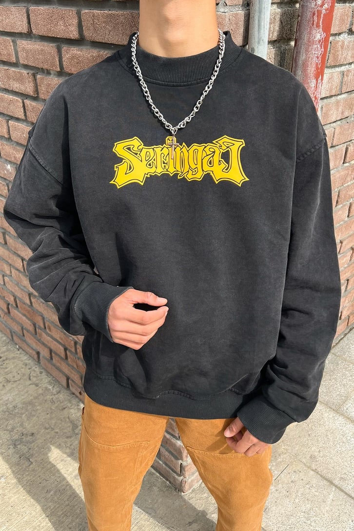 Seringac Nakışlı Siyah Oversize Sweatshirt